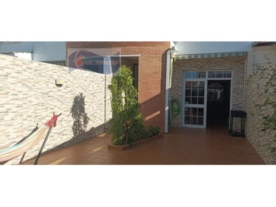 se vende magnifica casa adosada en Nuevo Portil, Huelva.
