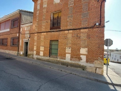Venta Casa rústica en Calle Ángel Dilla El Casar. A reformar 189 m²