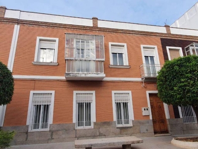 Venta Casa unifamiliar en Plaza Andalucía 6 Villanueva de La Reina. Con balcón