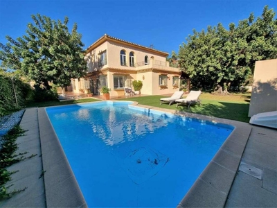 Venta Casa unifamiliar Marbella. Con terraza 500 m²