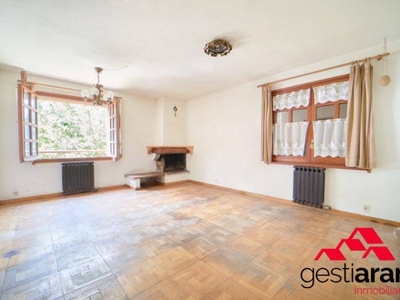 Venta Casa unifamiliar Naut Aran. Plaza de aparcamiento 295 m²