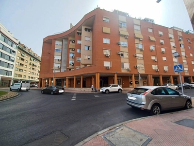 Venta Piso Alcalá de Henares. Piso de tres habitaciones Primera planta