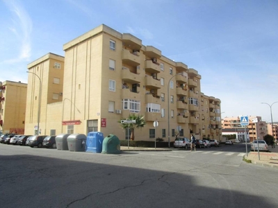 Venta Piso Antequera. Piso de tres habitaciones en Avenida Ronda Intermedia. Primera planta con terraza