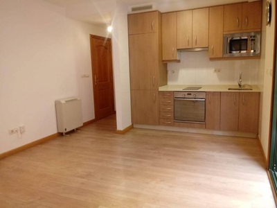 Venta Piso en Pe Da Porta. Poio. Buen estado primera planta plaza de aparcamiento calefacción individual