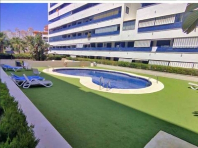 Venta Piso Estepona. Piso de dos habitaciones Con terraza