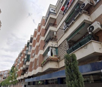 Venta Piso Torrejón de Ardoz. Piso de tres habitaciones en Calle Cardoso. Segunda planta con terraza