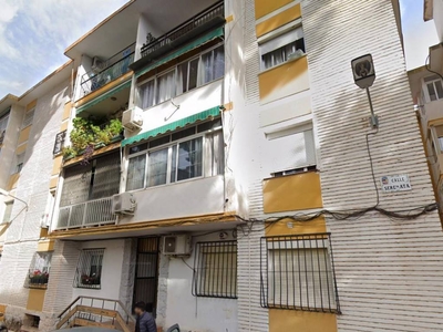 Venta Piso Torremolinos. Piso de tres habitaciones en Calle Serenata. Tercera planta