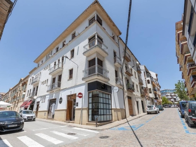 Venta Piso Úbeda. Piso de dos habitaciones en Victoria 32. Cuarta planta