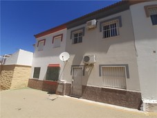 Chalet adosado en venta en Calle Pedro Salinas, Bajo, 21730, Almonte (Huelva)