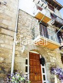 Casa en venta de 108 m² en Calle Parras, 44580 Valderrobres (Teruel)