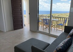 Apartamento en la playa estrenar con vistas al mar
