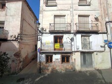 Venta Casa adosada en Calle Preciados Arnedo. Muy buen estado con balcón 82 m²