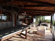 Venta Casa rústica en Parranda Guía de Isora. Buen estado 273 m²