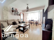 Venta de piso en Alegría-Dulantzi de 3 habitaciones con terraza y calefacción