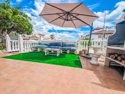 Alquiler Casa unifamiliar en Calle Rio Guadalquivir Pilar de la Horadada. Buen estado con terraza 100 m²