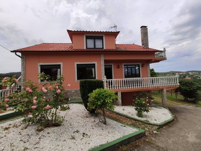 Alquiler Casa unifamiliar Valdoviño. Con terraza 150 m²