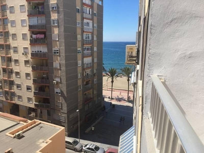 Alquiler Piso Almería. Piso de tres habitaciones Sexta planta con terraza