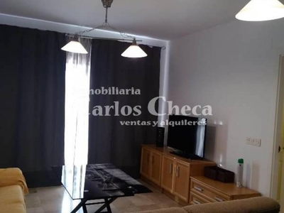 Alquiler Piso Vélez-Málaga. Piso de dos habitaciones Cuarta planta con terraza