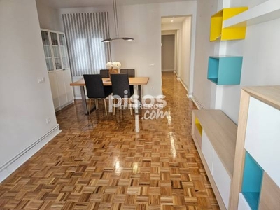 Apartamento en venta en Calle de las Canalejas