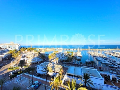 Apartamento en venta en Puerto de Estepona, Estepona, Málaga