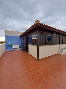 Ático en alquiler en Las Caletillas-Punta Larga de 3 habitaciones con terraza y garaje