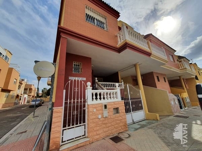 Chalet adosado en venta en Calle Javier De Burgos, Planta Baj, 04130, Almería (Almería)