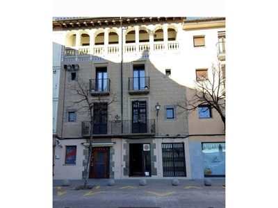 Edificio Plaza Dalt Vila Manlleu Ref. 92377565 - Indomio.es