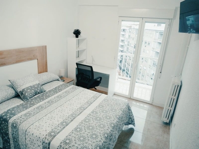 Habitaciones en C/ Desiderio Escosura, Zaragoza Capital por 420€ al mes