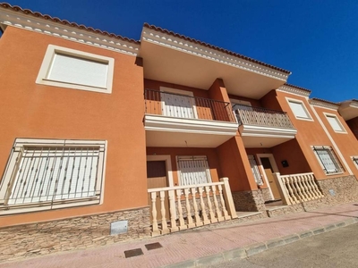 Venta Casa adosada en Calle Benjamin Palencia Puerto Lumbreras. Buen estado con balcón 175 m²