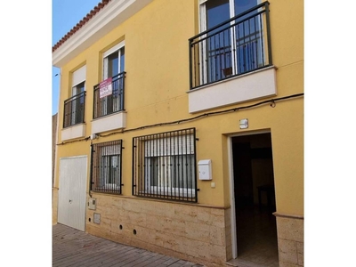 Venta Casa adosada en Calle Cañada Zamora Totana. Buen estado con terraza 133 m²