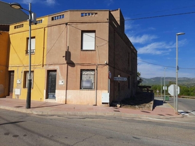 Venta Casa adosada en Plaza 2 Sant Joan de Moró. Buen estado 212 m²