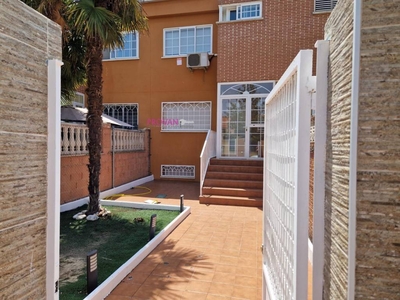 Venta Casa adosada en de Soria Torrejón del Rey. Con terraza 209 m²