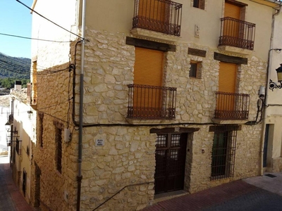 Venta Casa adosada Torremanzanas - La Torre de les Maçanes. Buen estado con balcón calefacción individual 160 m²