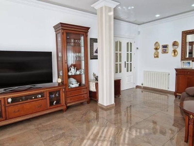 Venta Casa adosada Totana. Con balcón 273 m²