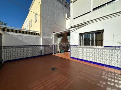 Venta Casa adosada Valencina de la Concepción. Con balcón 156 m²