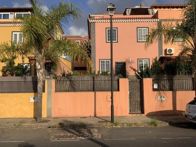 Venta Casa pareada en Puerto la Madera Tacoronte. Buen estado con terraza 130 m²