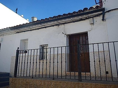 Venta Casa rústica en Miraflores 16 Navarredonda de Gredos. 159 m²