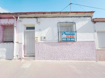 Venta Casa rústica San Miguel de Salinas. 121 m²