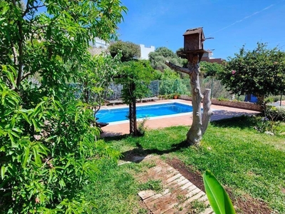 Venta Casa unifamiliar Algeciras. Con terraza 283 m²