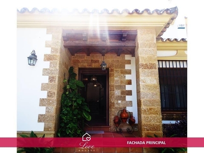 Venta Casa unifamiliar Chiclana de la Frontera. Con terraza 380 m²