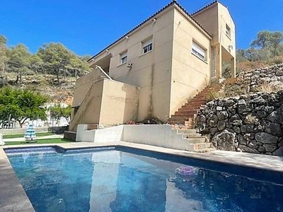 Venta Casa unifamiliar Cubelles. Con terraza 237 m²