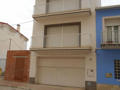 Venta Casa unifamiliar en Avenida Excelentisima Diputacion 10 Benilloba. Buen estado 285 m²