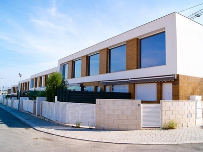 Venta Casa unifamiliar en Calle Malta Santa Pola. Nueva con terraza 75 m²