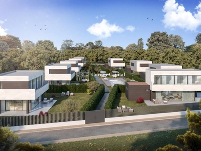 Venta Casa unifamiliar en CL Magnolia Begur. Buen estado con terraza 200 m²