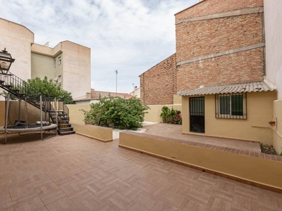 Venta Casa unifamiliar en Dulcinea Churriana de La Vega. Con terraza 176 m²