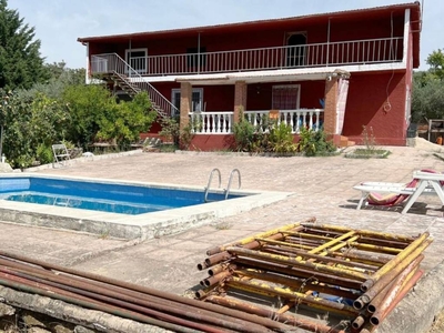 Venta Chalet Arenas de San Pedro. Buen estado plaza de aparcamiento con balcón 400 m²