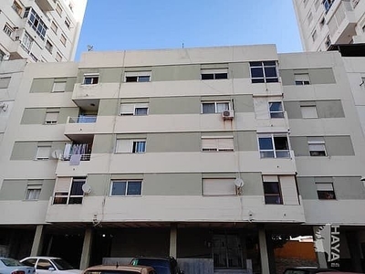 Venta de piso en Pescadores-Saladillo de 3 habitaciones con ascensor