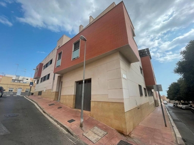 Venta Piso Almería. Piso de dos habitaciones en Sierra De Seron. Con terraza