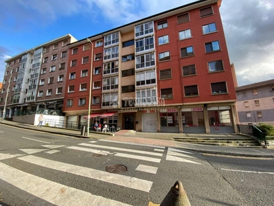 Venta Piso Bilbao. Piso de dos habitaciones Entreplanta con balcón calefacción individual