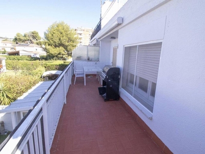 Venta Piso El Vendrell. Buen estado primera planta con balcón